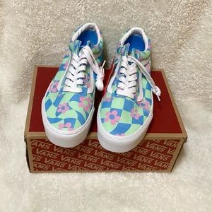 Women’s NIB VANS Old Skool Stac (Checkerboard Floral Blue) sneakers / size 9.5